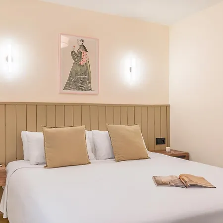 By Olala Homes 3* Granada
